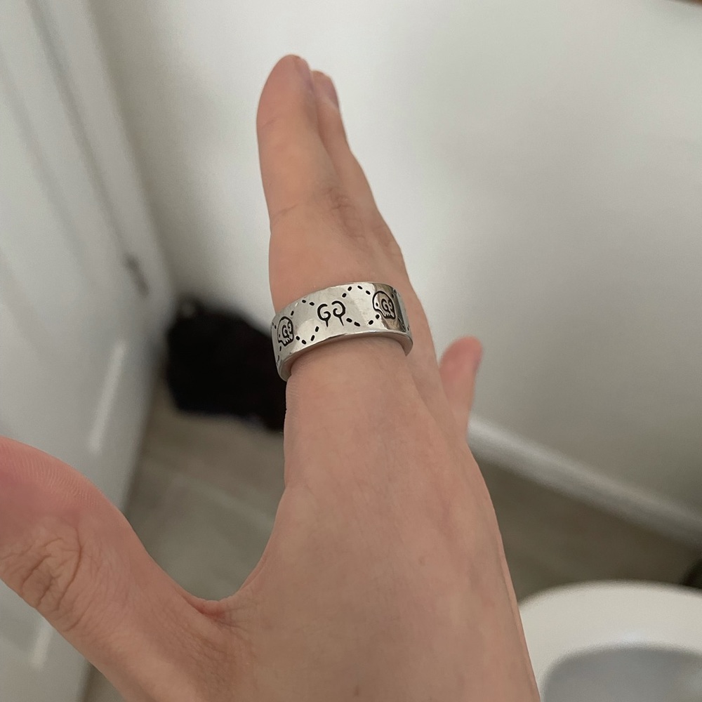 Silver Gucci Skull Ring